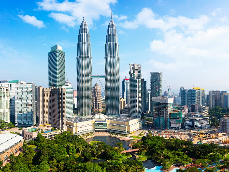 Mau ke Kuala Lumpur? Cek 10 Rekomendasi Hotel Terbaik