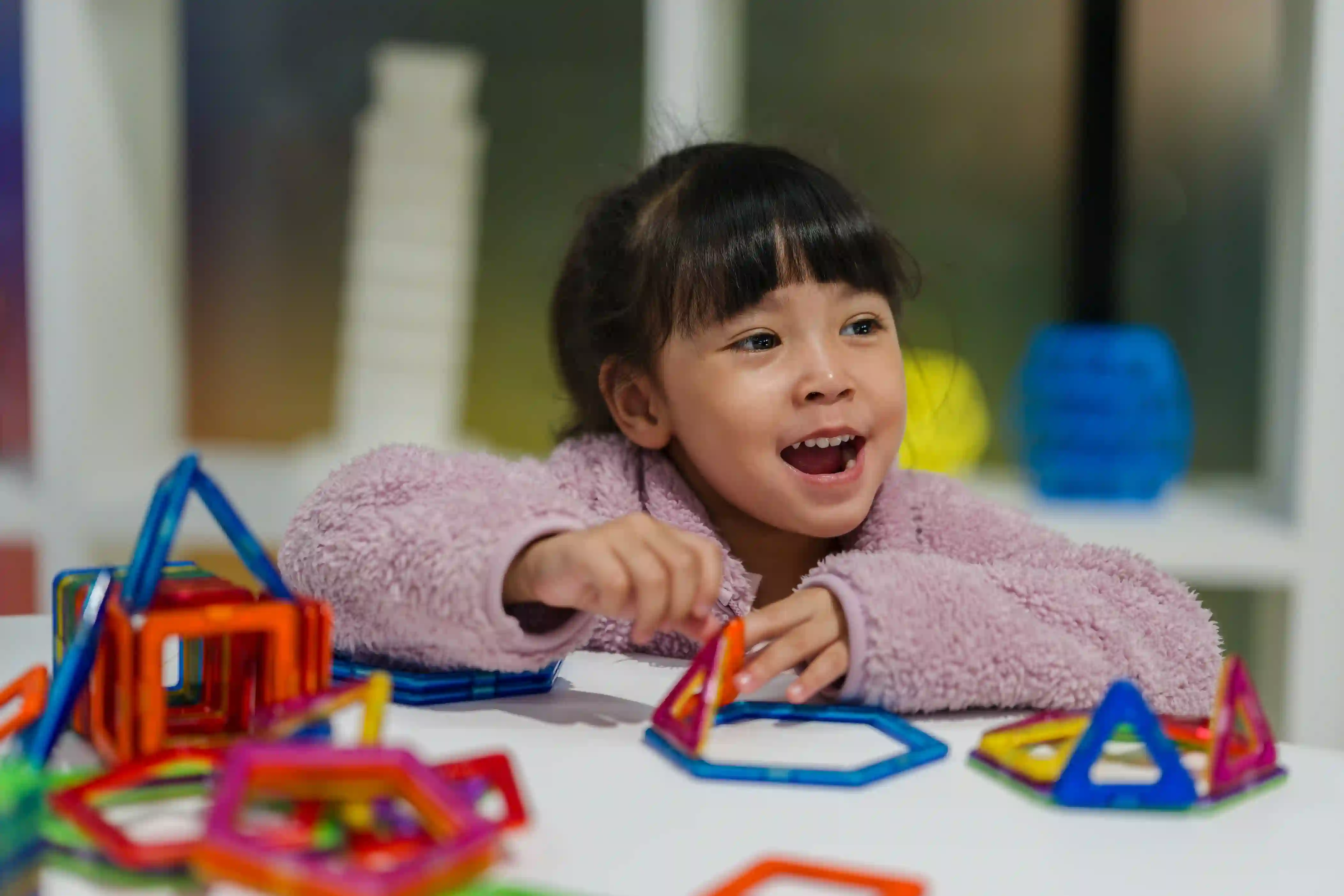 Apakah Anak Perlu Preschool? Simak Manfaatnya di Sini
