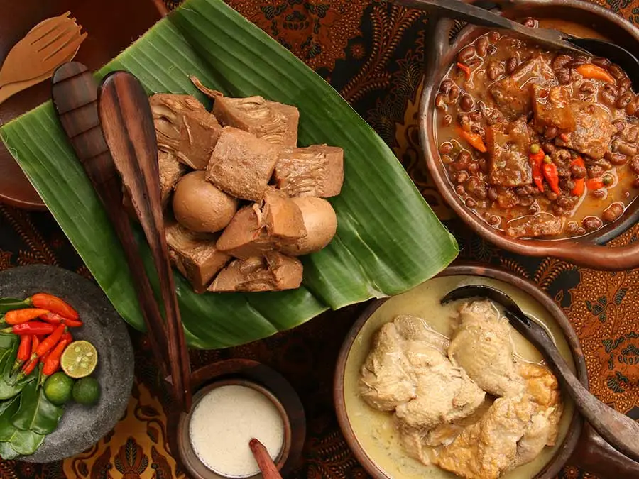 15 Rekomendasi Wisata Kuliner di Jogja Yang Legendaris dan Populer