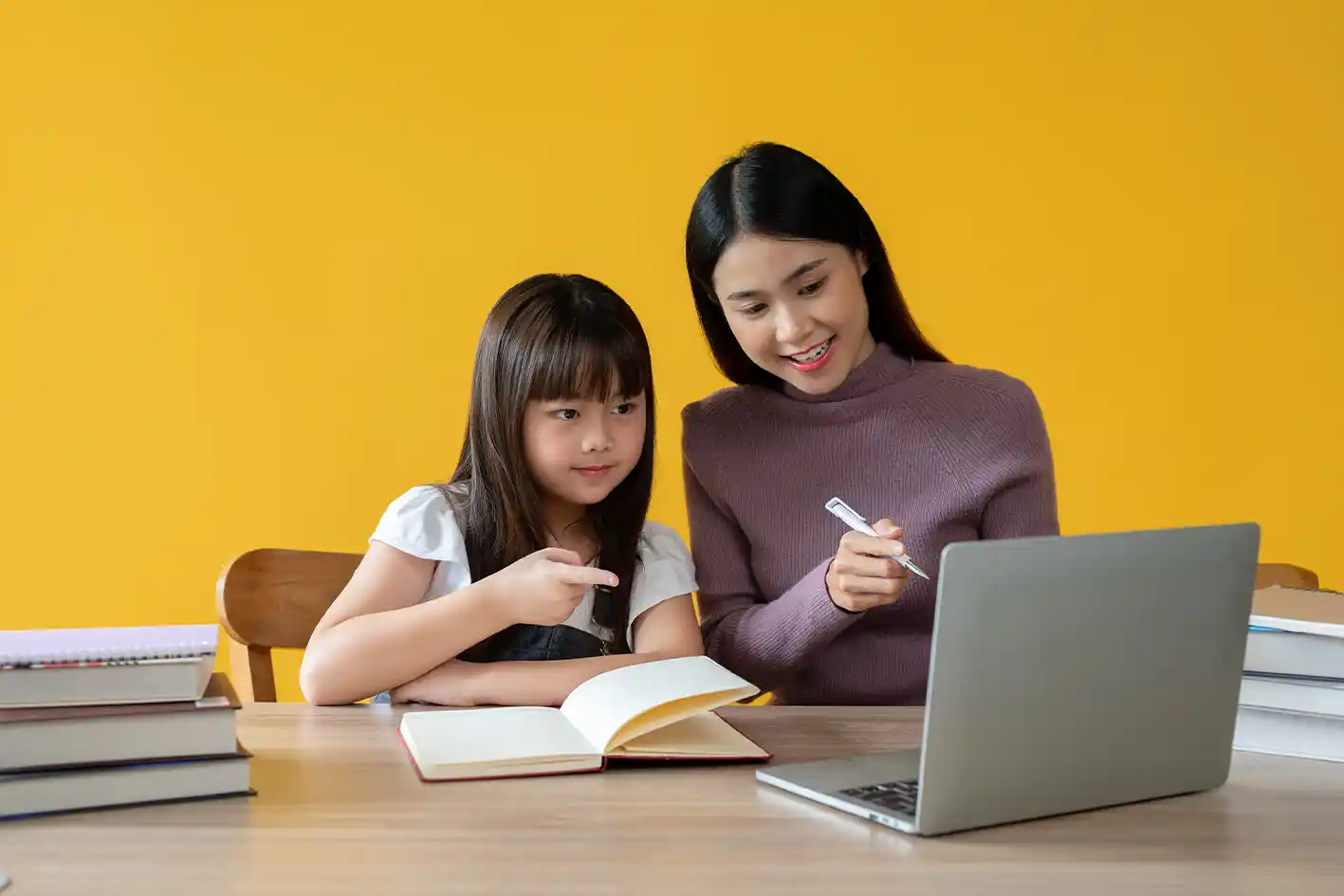 Perbandingan Homeschooling dan Sekolah Formal: Kelebihan dan Kekurangan
